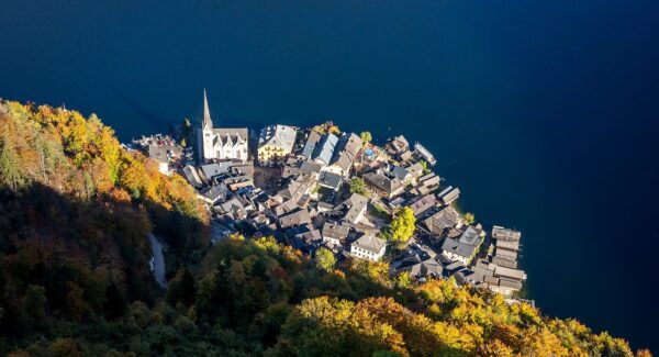 探索暮色下的网赚世界：暮沉资源站的秘密武器