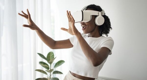 网赚交流与创业网论坛：如何在网赚论坛大全和创业商机网中找到赚钱的项目