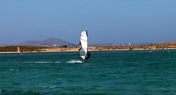 免费赚钱项目资源站大比拼：哪家资源更丰富？