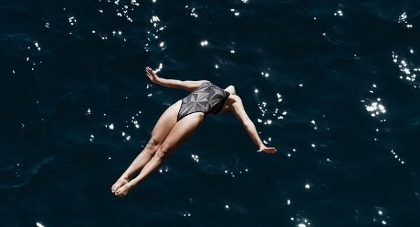 创业项目交流新平台：网赚交流与创业网络的选择策略